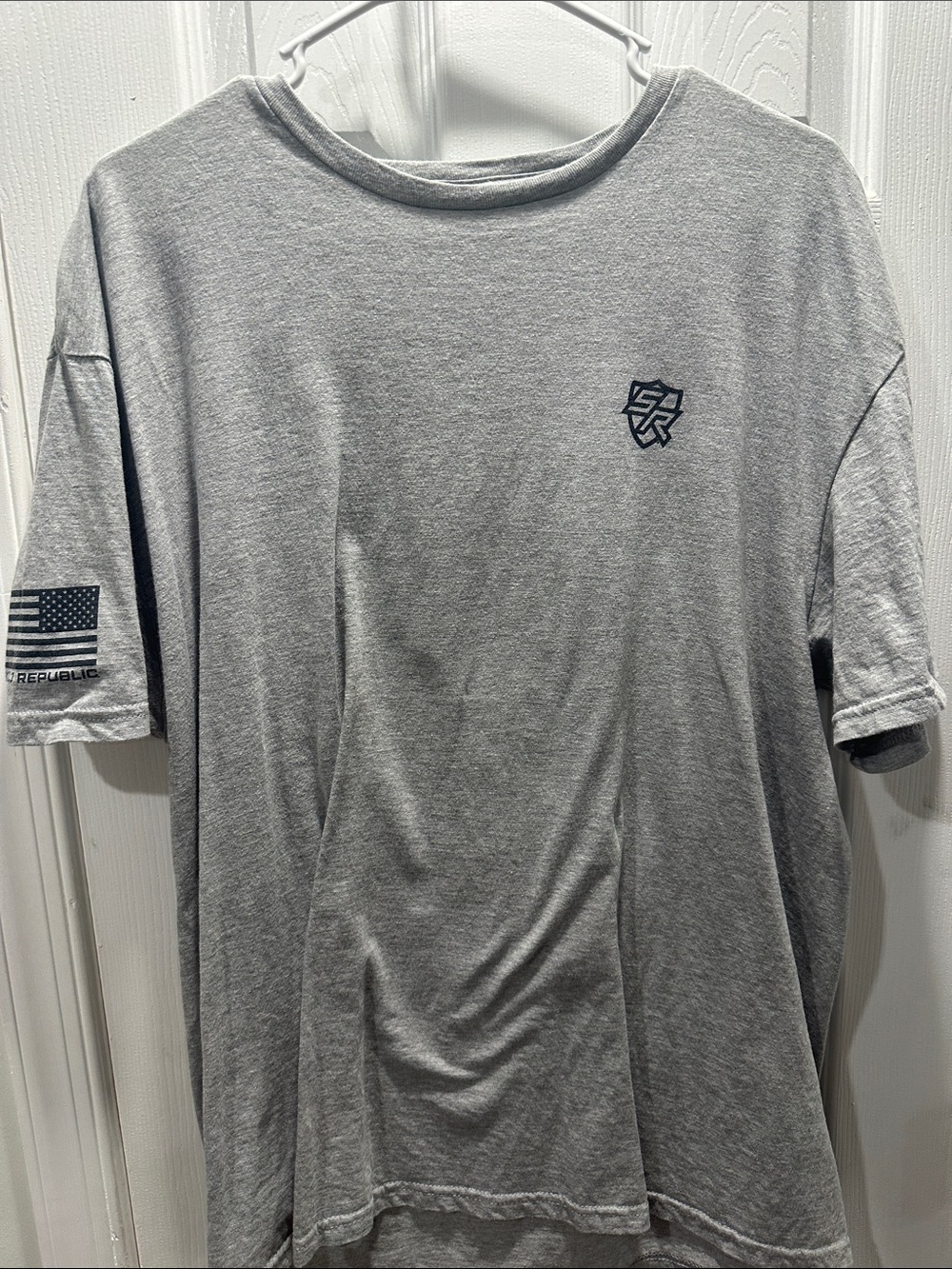 Men's Gray Crewneck Short-Sleeve Shirt - Athletic Casual RAD DAD